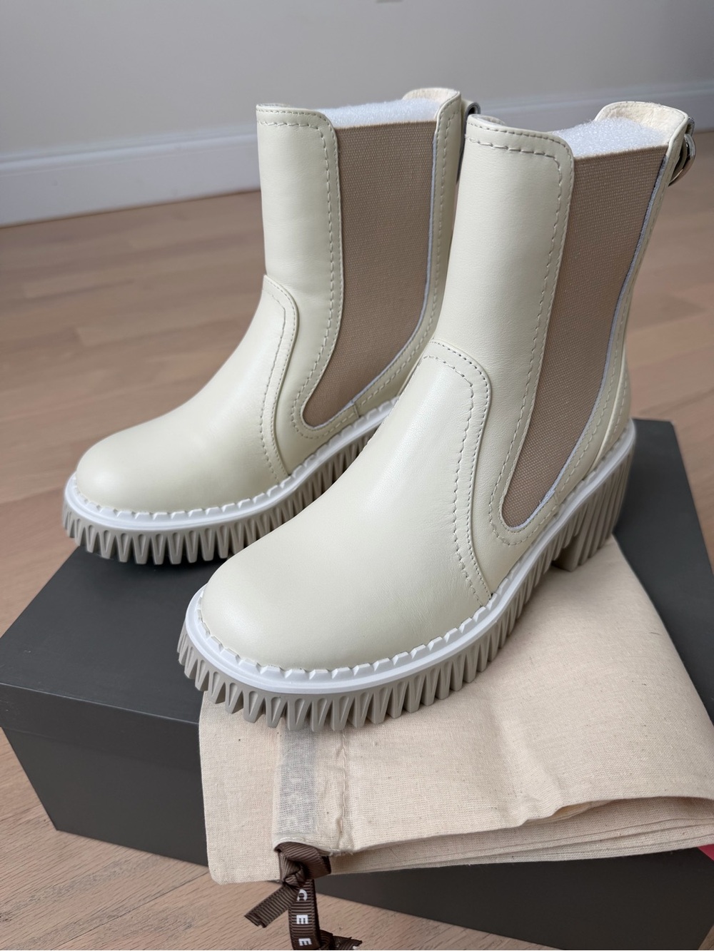 4CCCCEES Leather Plita Cella Chelsea Boots NWT